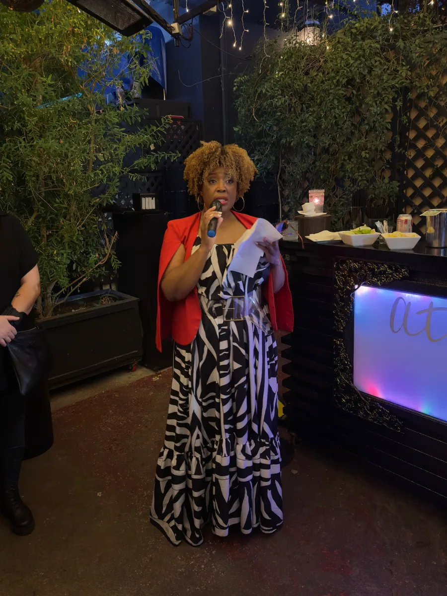 Marquita Thomas speaking to an audience